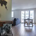 Hostnfly Apartments - Charming Apartment With View And Balcony