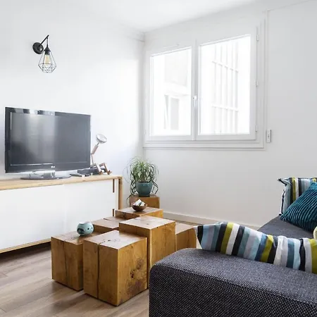 Hostnfly - Charming With View And Balcony Appartamento *